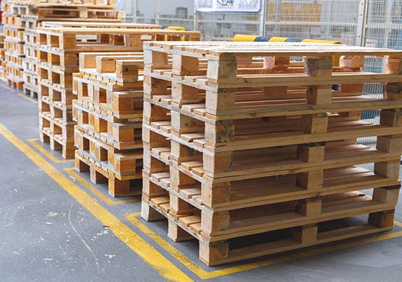 gebruiker Sluipmoordenaar dutje Custom & Reconditioned Wooden Pallets | World Wide Box & Packaging